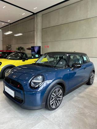 MINI COOPER 2.0 16V TWINPOWER GASOLINA S EXCLUSIVE 4P STEPTRONIC